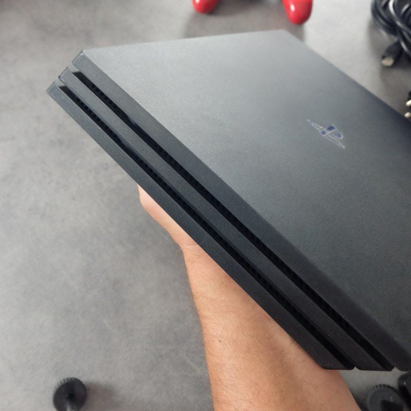 Playstation 4 Pro 1 TB