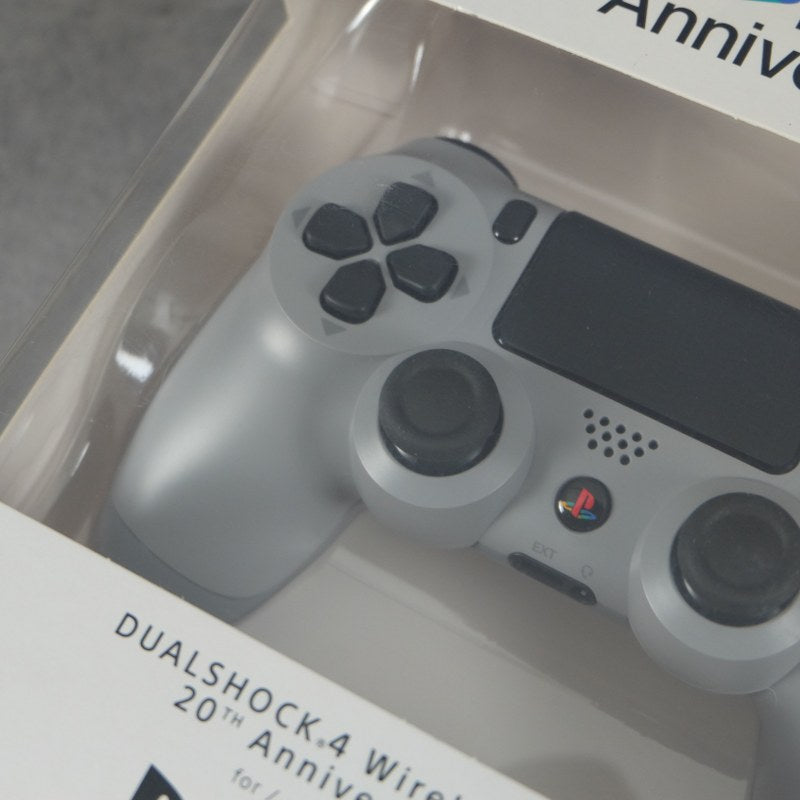 Dualshock 4 20th Anniversary Edition Nuovo